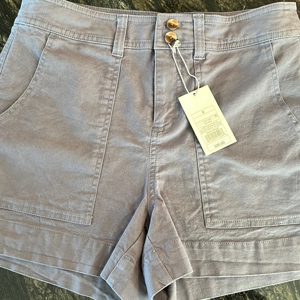 Gray shorts